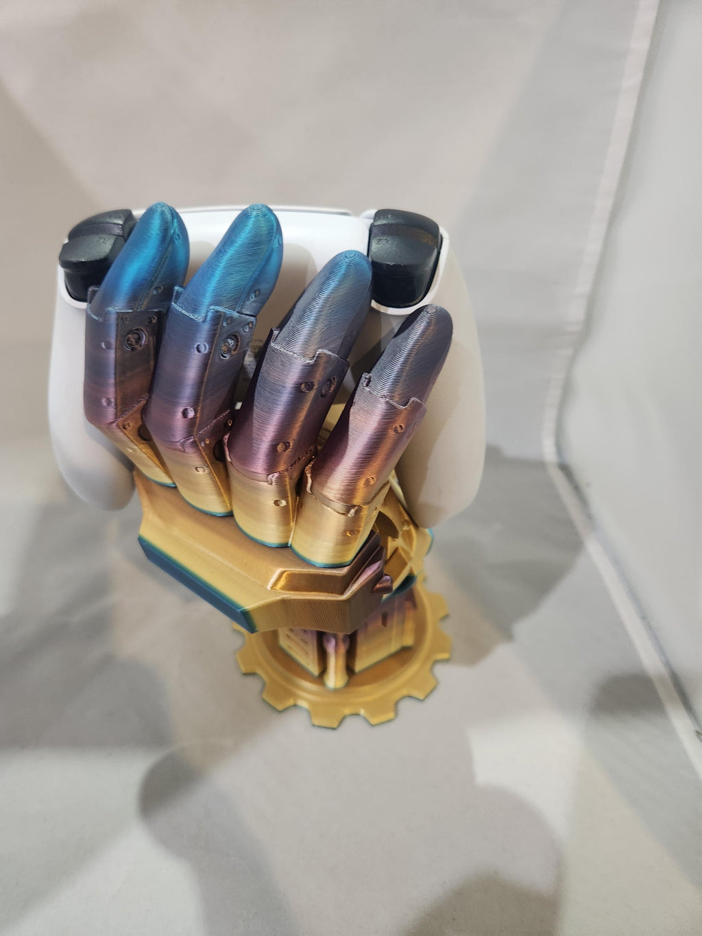 Robot Hand Controller Stand 3D Printed Holder for Xbox, PS5, Switch – Gaming Desk Accessory –Cyberpunk Robot – Futuristic Arm