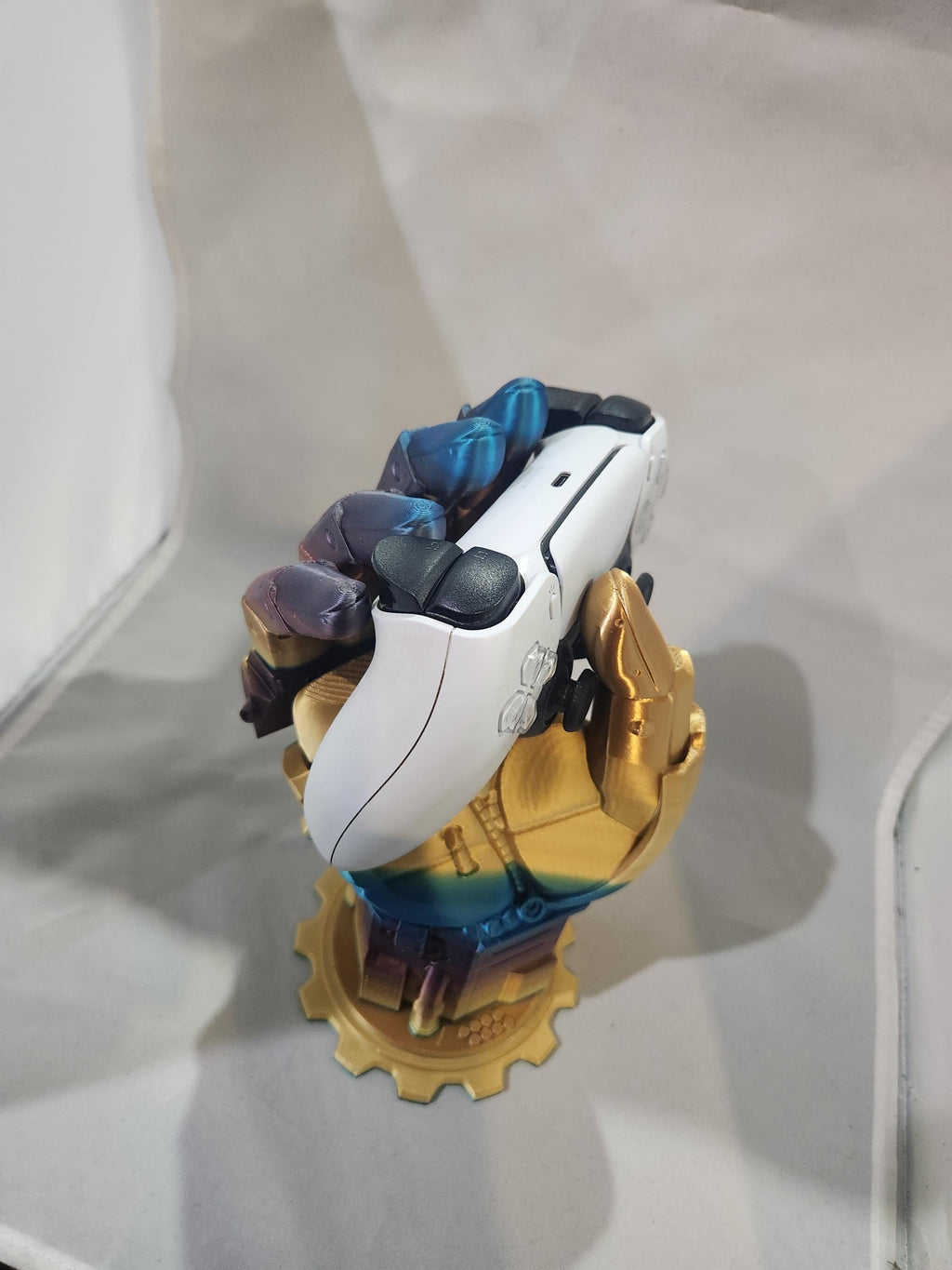 Robot Hand Controller Stand 3D Printed Holder for Xbox, PS5, Switch – Gaming Desk Accessory –Cyberpunk Robot – Futuristic Arm