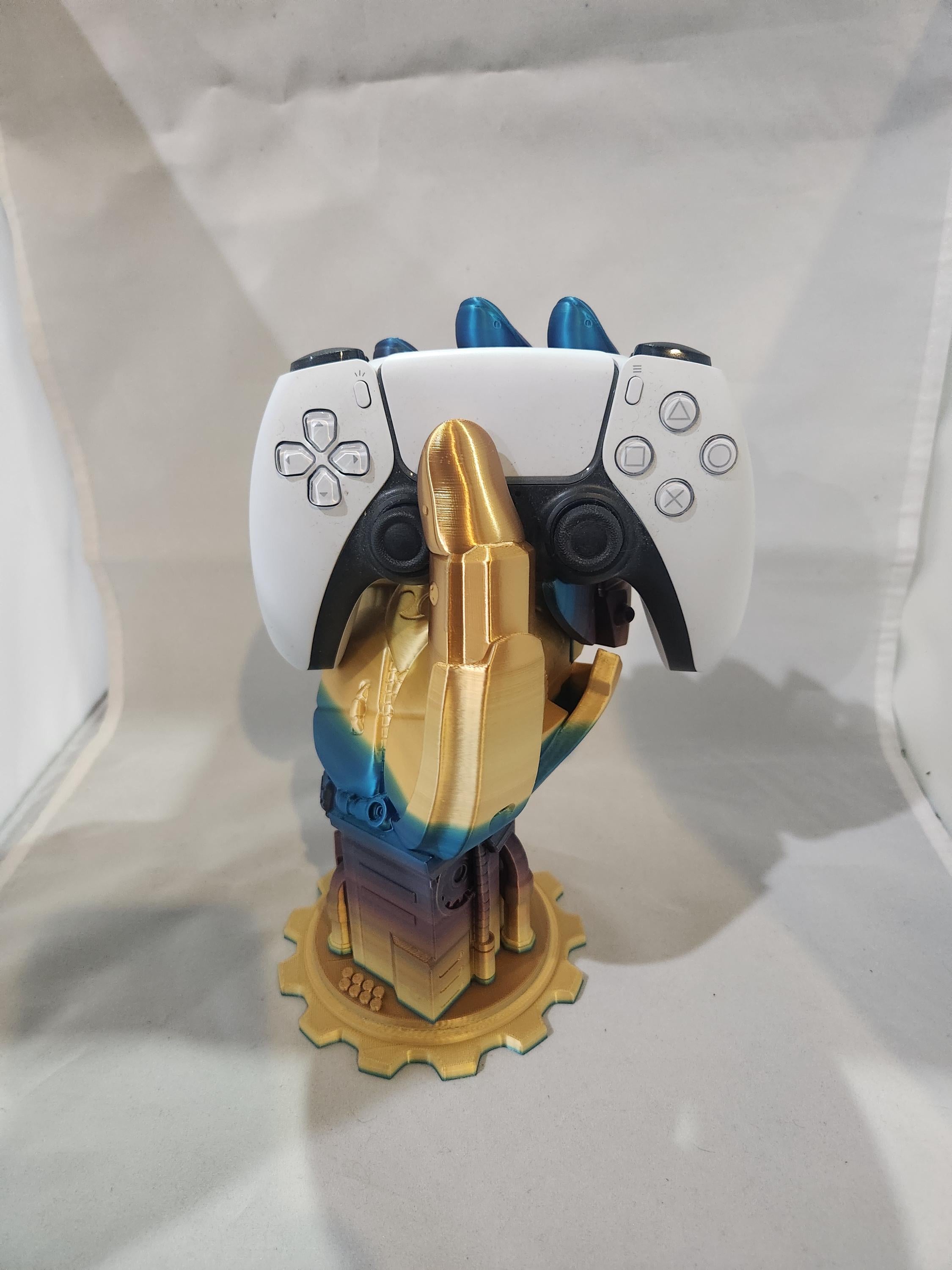 Robot Hand Controller Stand 3D Printed Holder for Xbox, PS5, Switch – Gaming Desk Accessory –Cyberpunk Robot – Futuristic Arm